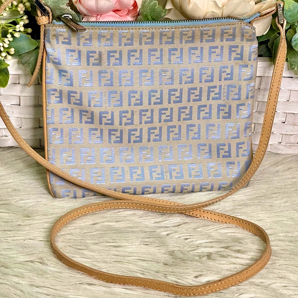 Authentic FENDI Messenger cross body bag